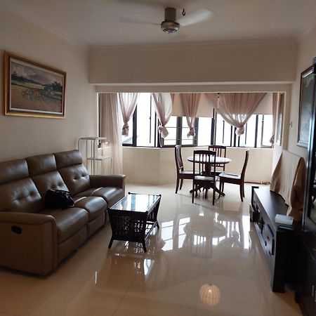 Batu Ferringhi Luxury Seaview Suite - 3Br 外观 照片