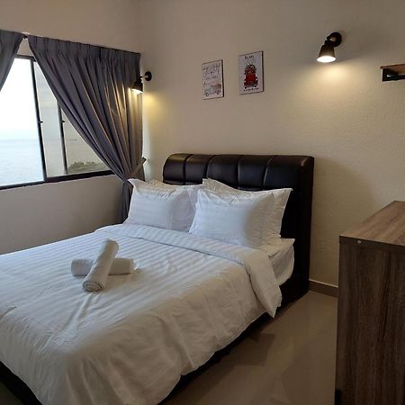 Batu Ferringhi Luxury Seaview Suite - 3Br 外观 照片
