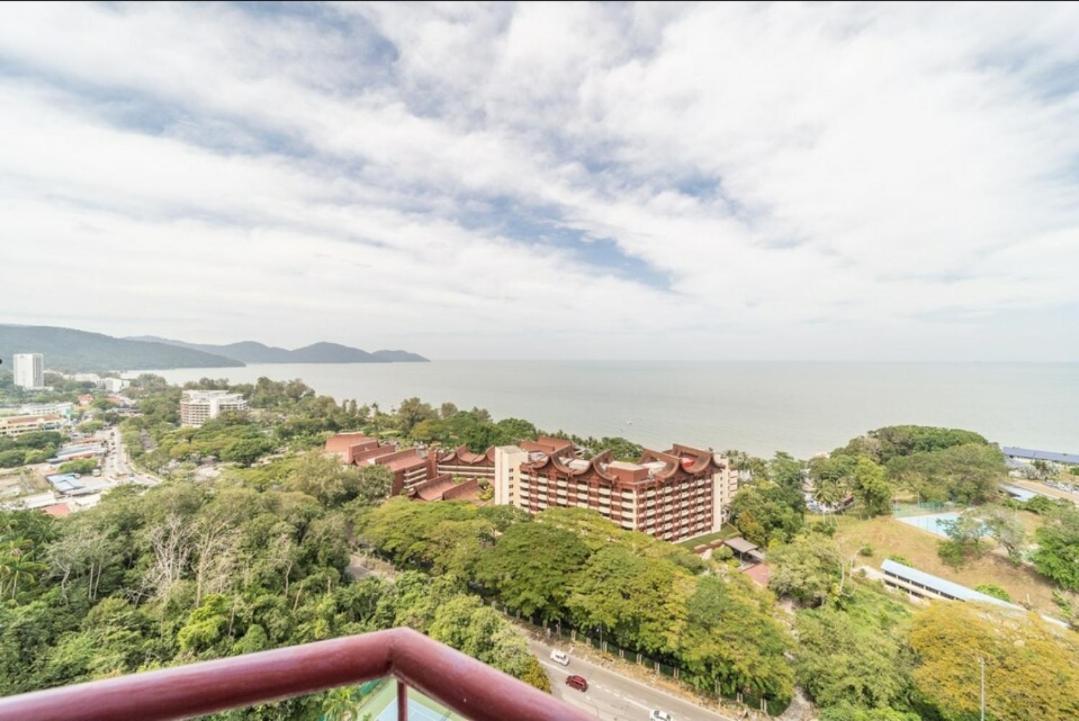 Batu Ferringhi Luxury Seaview Suite - 3Br 外观 照片