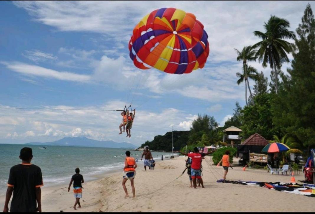 Batu Ferringhi Luxury Seaview Suite - 3Br 外观 照片