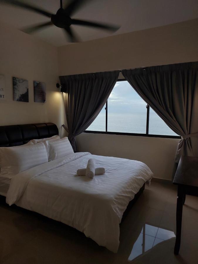 Batu Ferringhi Luxury Seaview Suite - 3Br 外观 照片